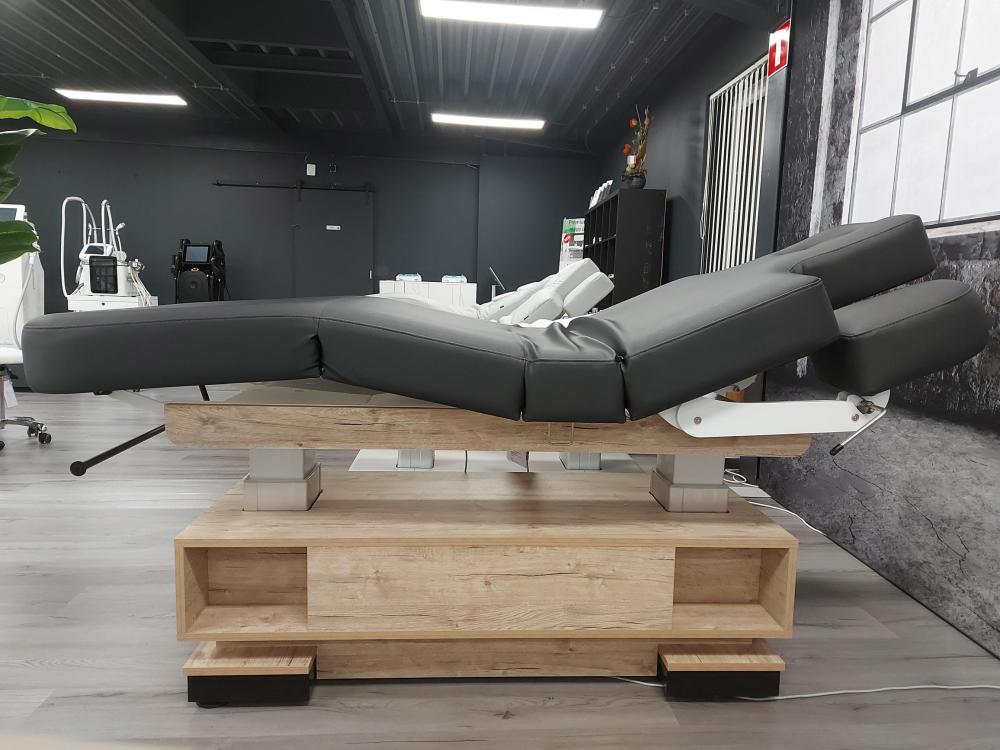 Massagebank Quadra softe matras met armsteunen, 4 motoren TOONZAALMODEL