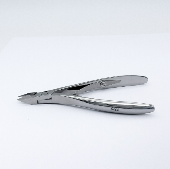 Stalena kleine nageltang met ergonomische handgreep